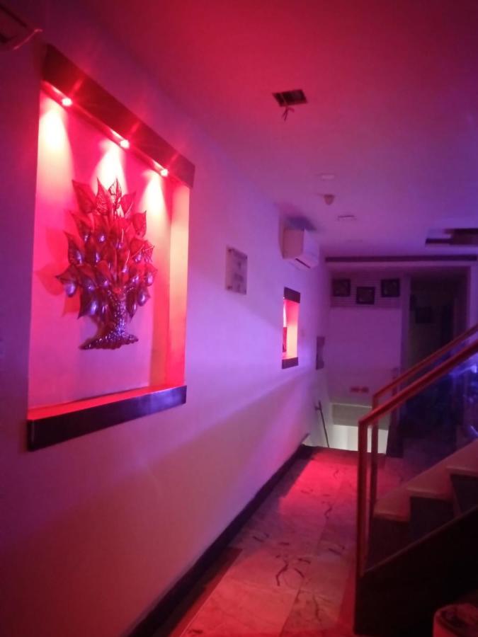 Banyan Hotel&Restro Hisār Esterno foto