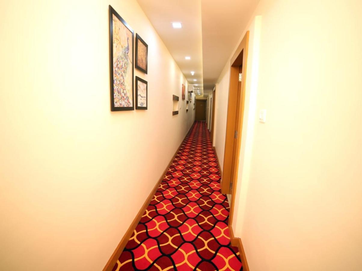Banyan Hotel&Restro Hisār Esterno foto