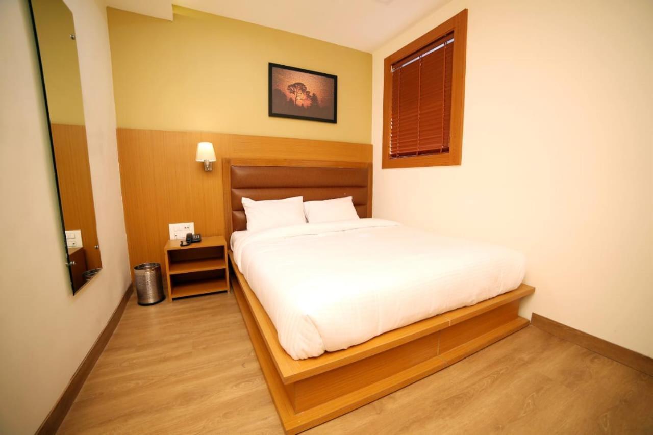 Banyan Hotel&Restro Hisār Esterno foto