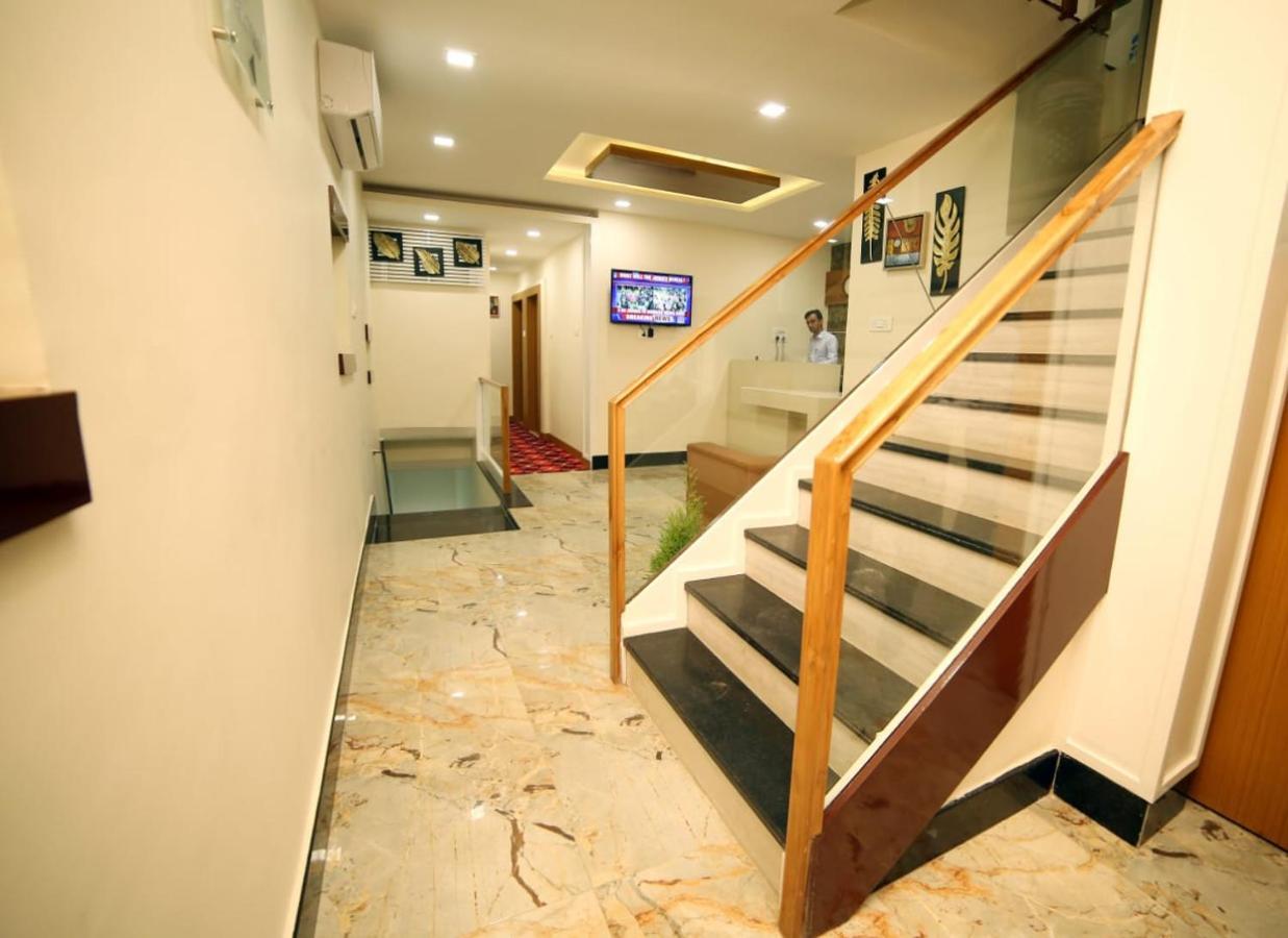 Banyan Hotel&Restro Hisār Esterno foto